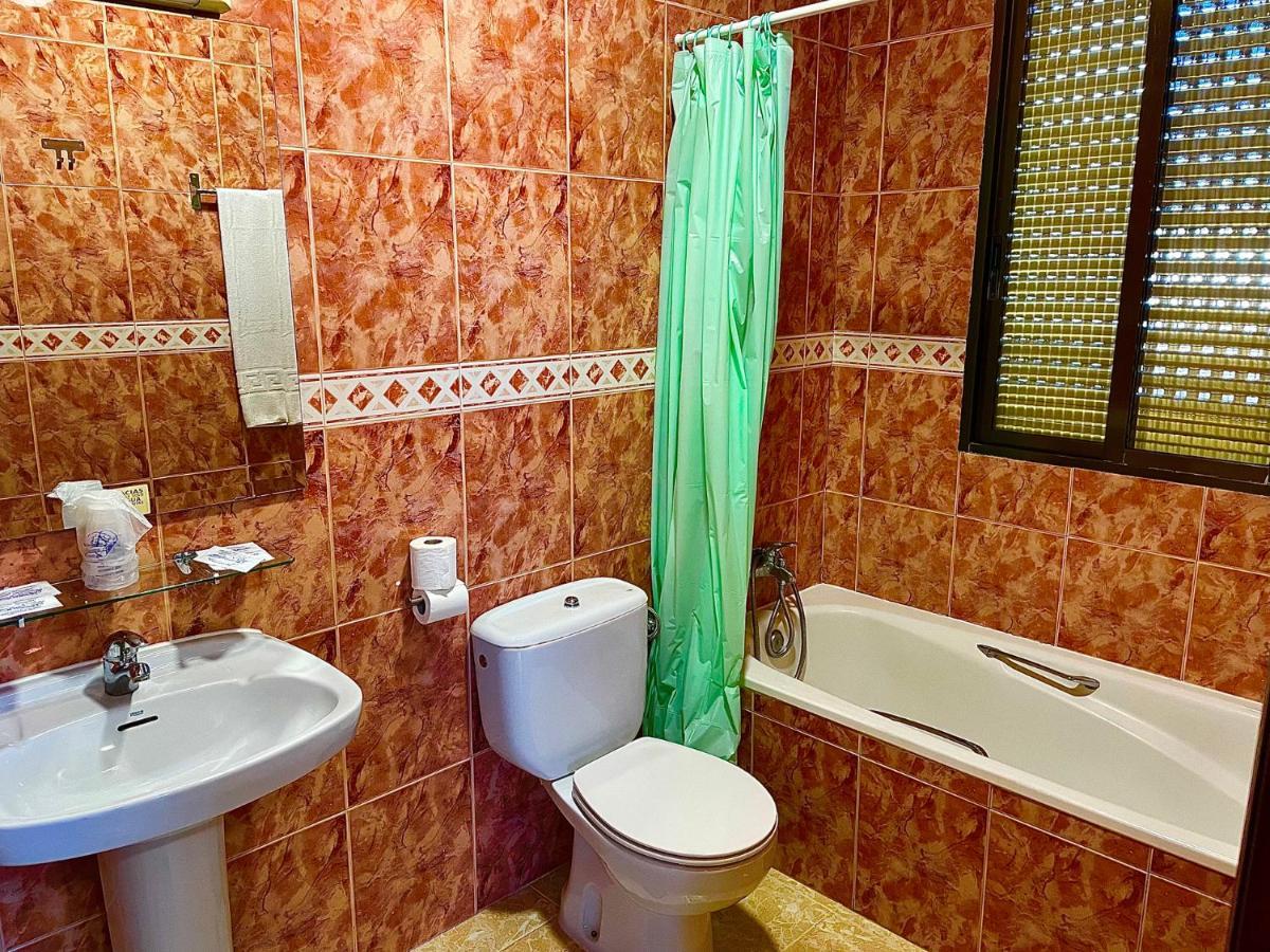 Hostal Torresmancha Ла Гуардия Екстериор снимка